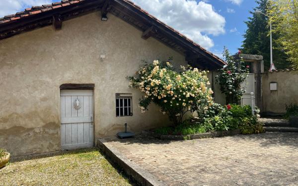 Maison à vendre    5 pièces •  Bourg-en-Bresse