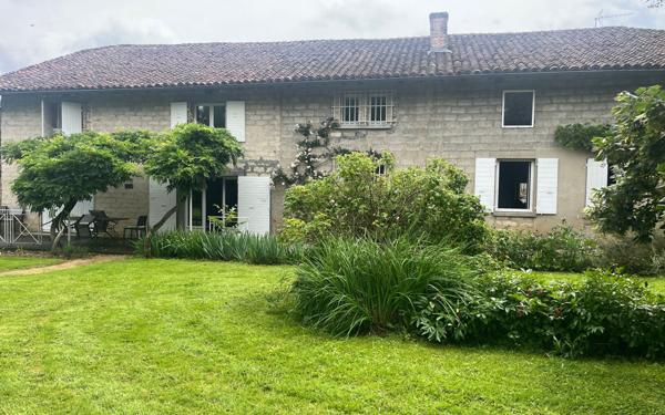 Maison à vendre    5 pièces •  Bourg-en-Bresse