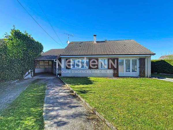 Maison familiale de plain pied, 3 chambres avec garage et jardin, secteur Corvées