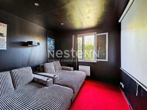 Maison familiale de plain pied, 3 chambres avec garage et jardin, secteur Corvées