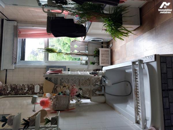 Maison bourgeoise de 255 M² avec appartement T4 loué de 110 M² - 418 000 €