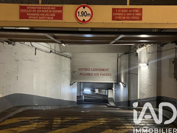 Parking à vendre 12 m² Paris 16
