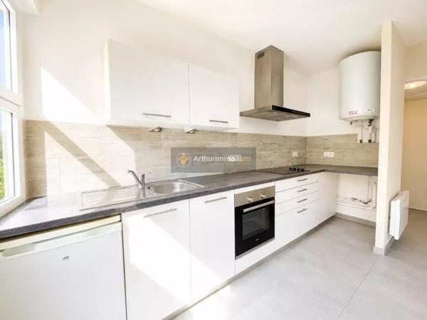 Vente                                                      Appartement
                        
                     1 pièces                      26 m2                     à Saint-Raphaël