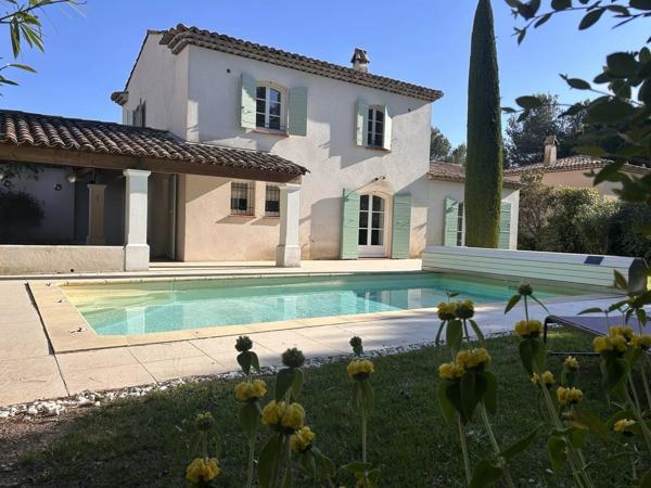 Golf de Pont Royal Maison T5 avec Piscine