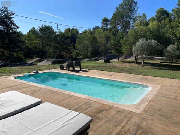 Maison individuelle à vendre à Pierrevert dans les Alpes-de-Haute-Provence (04860), ref : 025/1923