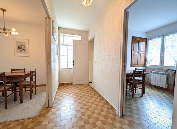 STOP AFFAIRE Centre ville Maison La Londe Les Maures  4 pièces +Grand Garage