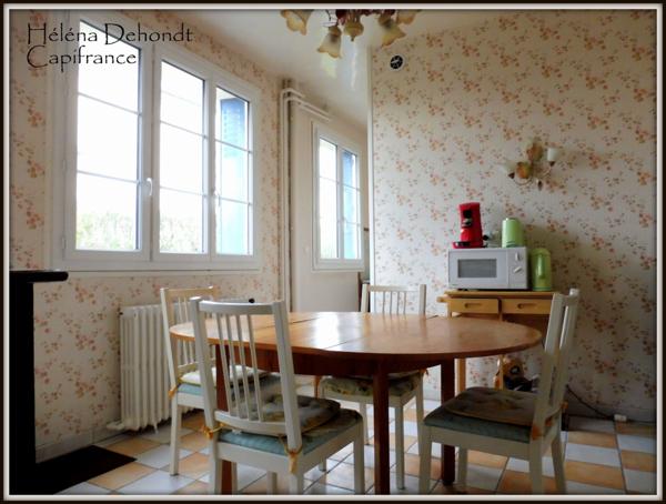 A vendre cette charmante maison de ville de 176 m² environ avec un jardin clos - Neufchâtel en Bray.