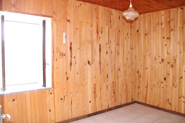 Maison  avec deux appartements, garage et jardins