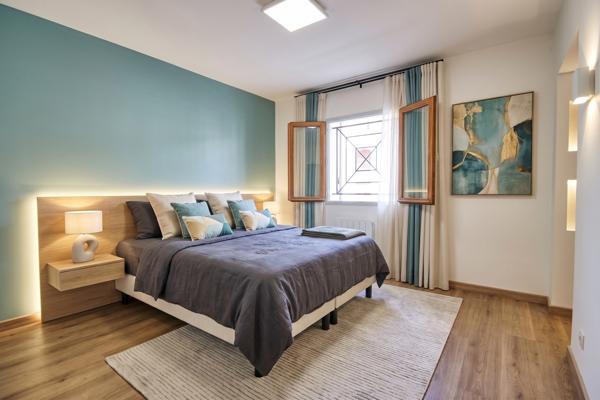 Bacalan – Maison en pierre 147 m² au sol – Jardin, piscine et garage