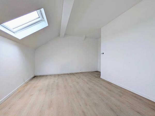 F2 en duplex avec balcon