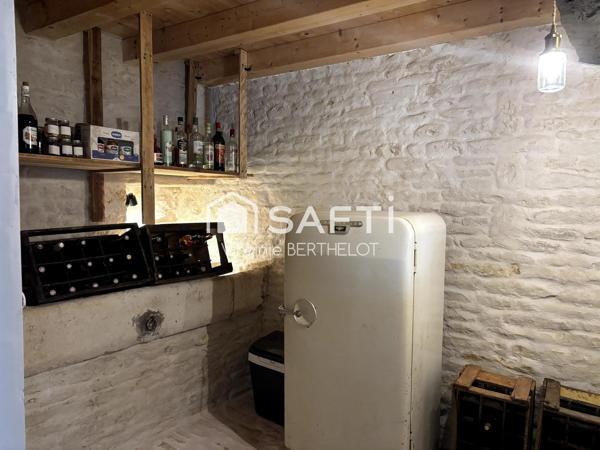 BEL ENSEMBLE IMMOBILIER COMPOSE DE 2 MAISONS EN PIERRE / TERRAIN CONSTRUCTIBLE  A  AIFFRES !