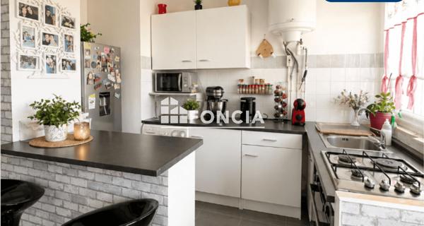 À vendre Appartement 4 pièces 71.8 m² - Mondragon 84430