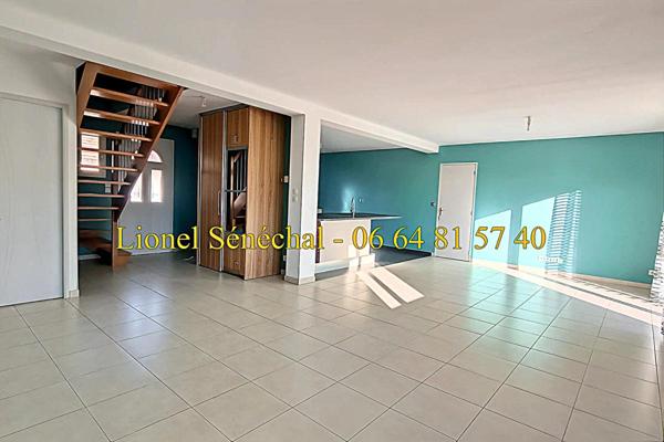 Maison lumineuse et peu énergivore de 8 pièces de 150 m2 (170 m2 au sol) sur une parcelle de plus de 600 m2