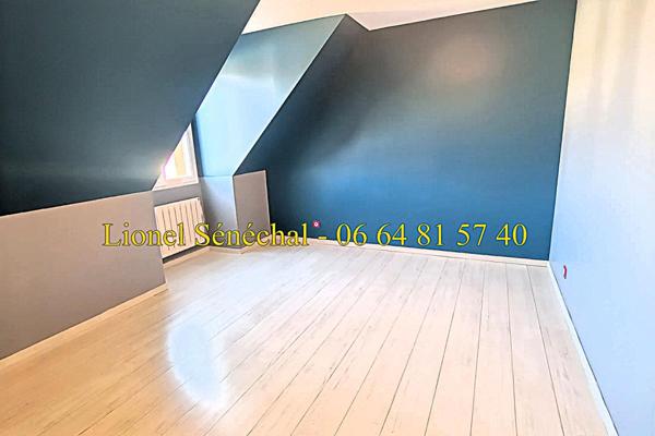 Maison lumineuse et peu énergivore de 8 pièces de 150 m2 (170 m2 au sol) sur une parcelle de plus de 600 m2