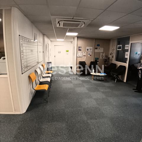 Bureaux  à louer Vannes , grande superficie 790 m2