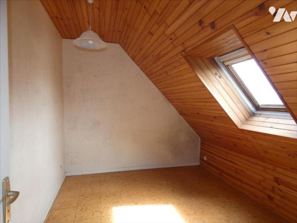 CHATEAUNEUF DU FAOU- Maison sur grand terrain