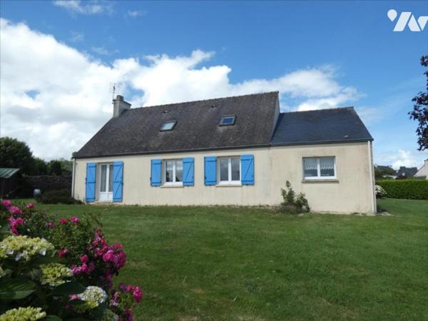 CHATEAUNEUF DU FAOU- Maison sur grand terrain