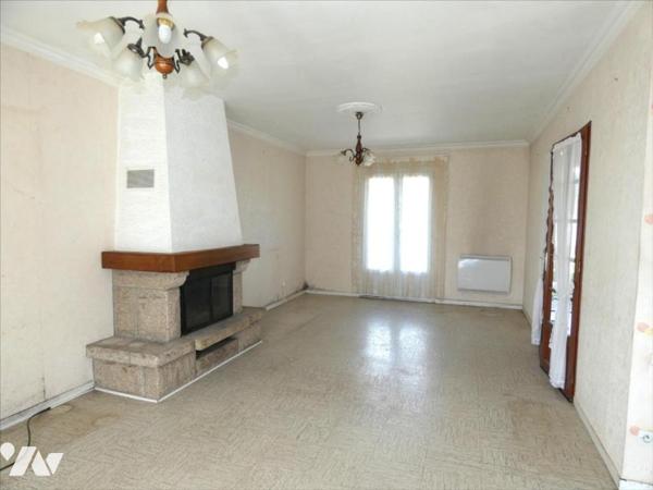 CHATEAUNEUF DU FAOU- Maison sur grand terrain