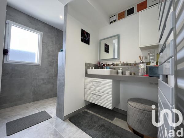 Maison 5 pièces de 142 m² à Saint-Germain-sur-Ay (50430)