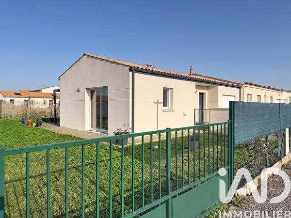 Maison à vendre 4 pièces 90 m² Surgères