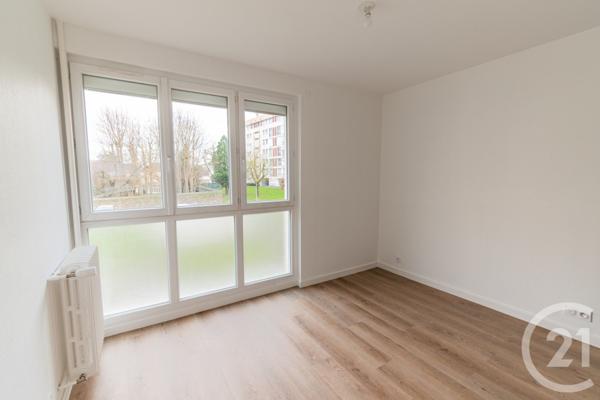 Appartement T3 à vendre  3 pièces - 49,50 m2 LAVAL - 53