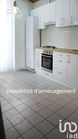 Immeuble à vendre 120 m² Neuillé-Pont-Pierre