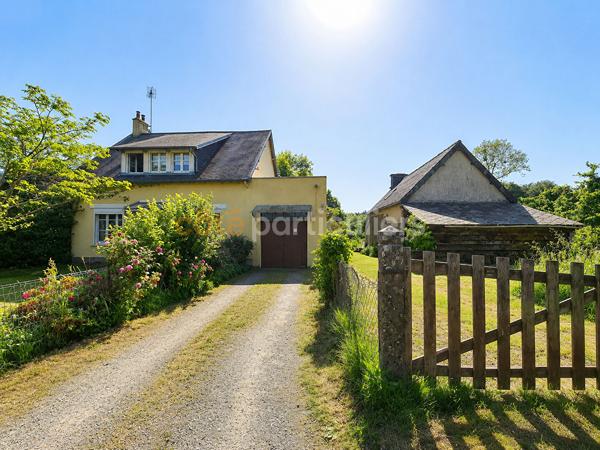 Vente
                Maison107,99 m² - 6 Pièces -
                    CHERENCE LE HERON (50800)