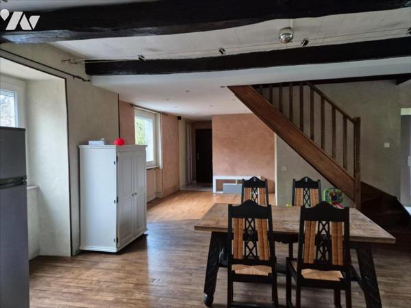 Jolie maison en campagne avec dépendances