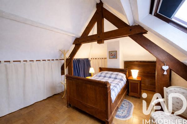 Maison à vendre 6 pièces 228 m² Saint-Fargeau-Ponthierry