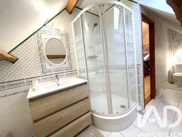Maison à vendre 6 pièces 228 m² Saint-Fargeau-Ponthierry