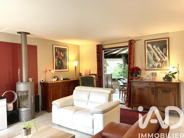 Maison à vendre 6 pièces 228 m² Saint-Fargeau-Ponthierry