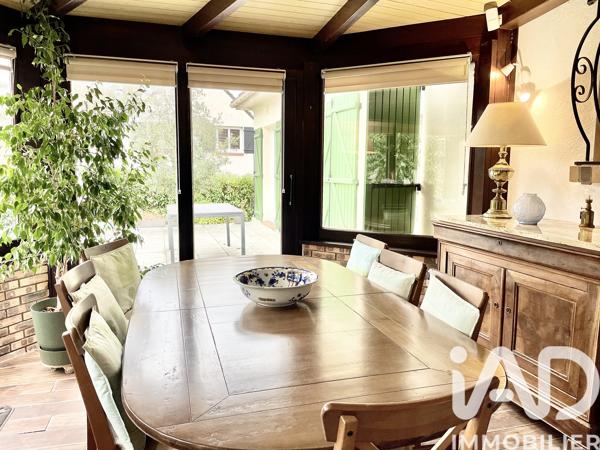 Maison à vendre 6 pièces 228 m² Saint-Fargeau-Ponthierry