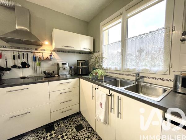 Maison à vendre 6 pièces 228 m² Saint-Fargeau-Ponthierry