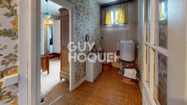 Mardeuil ( 51530 ) : Ensemble immobilier à rénover avec maison, cave, jardin, garages et dépendances