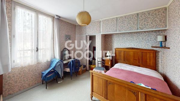 Mardeuil ( 51530 ) : Ensemble immobilier à rénover avec maison, cave, jardin, garages et dépendances