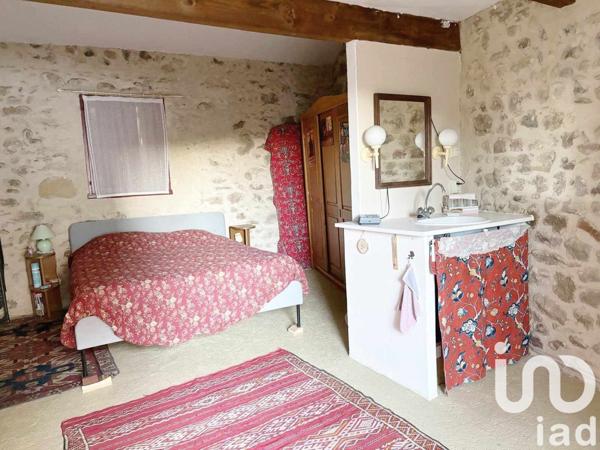 Maison de village 4 pièces de 90 m² à Pouzolles (34480)