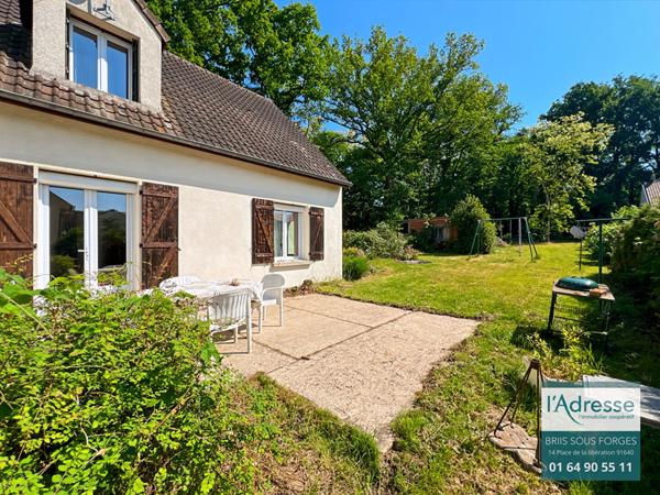 Maison avec fort potentiel 4 chambres possible 5 - 2337m² de terrain divisible + sous sol total