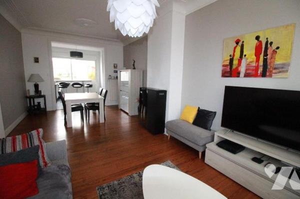 Maison à Vendre Place Voltaire à Rosendael avec la possibilité d'acquérir un garage à proximité...