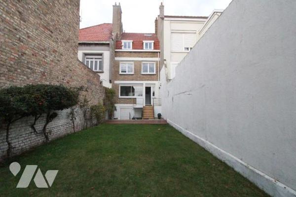 Maison à Vendre Place Voltaire à Rosendael avec la possibilité d'acquérir un garage à proximité...