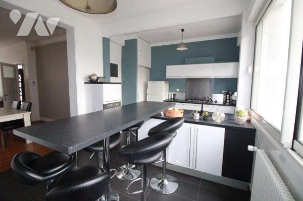 Maison à Vendre Place Voltaire à Rosendael avec la possibilité d'acquérir un garage à proximité...