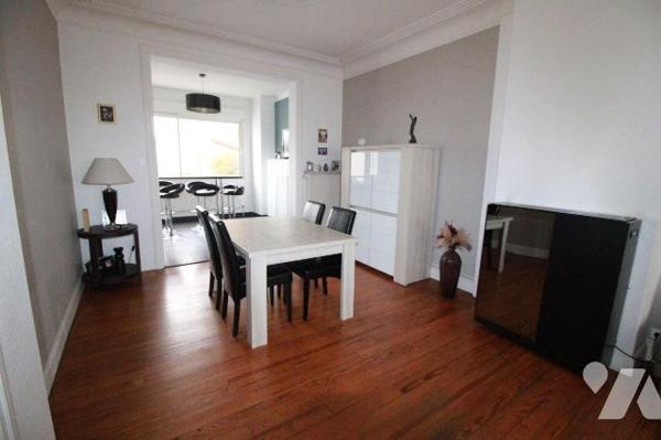 Maison à Vendre Place Voltaire à Rosendael avec la possibilité d'acquérir un garage à proximité...