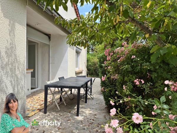 Maison
         5 pièces
        - 103 m² Exclusivité 225 000 € *