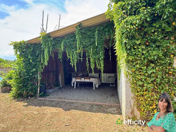 Maison
         5 pièces
        - 103 m² Exclusivité 225 000 € *