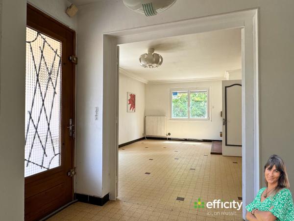 Maison
         5 pièces
        - 103 m² Exclusivité 225 000 € *