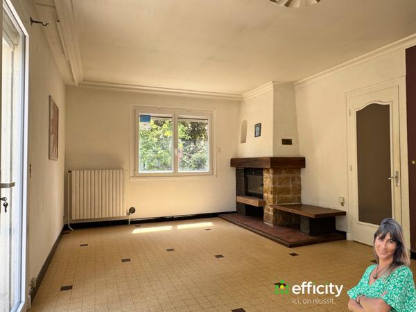 Maison
         5 pièces
        - 103 m² Exclusivité 225 000 € *