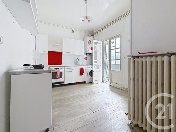 Appartement F6 à vendre  5 pièces - 119 m 2   GUERET  - 23