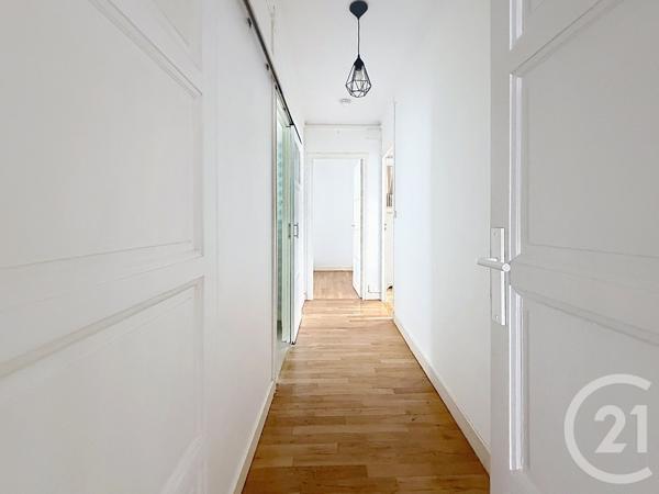 Appartement F6 à vendre  5 pièces - 119 m 2   GUERET  - 23