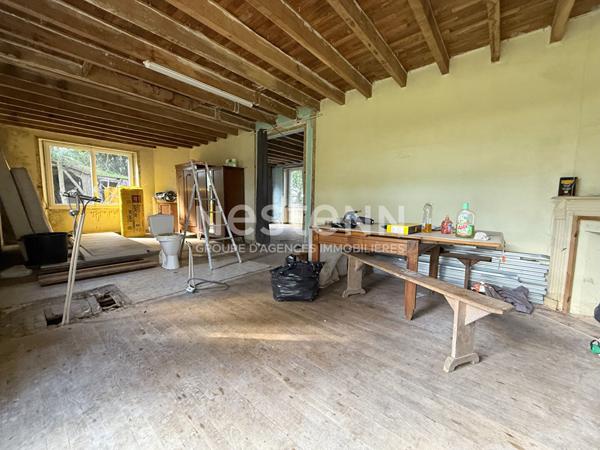 Charmante maison en pierre à rénover à vendre à MOREAC avec un terrain d'env 6230 m²