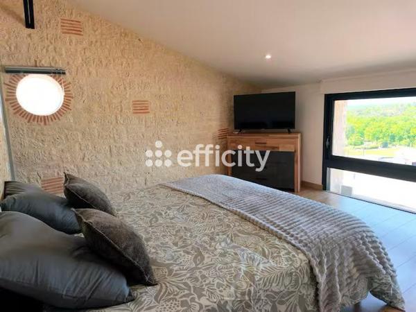 Maison
         12 pièces
        - 650 m² Bien prestige 2 099 000 € *