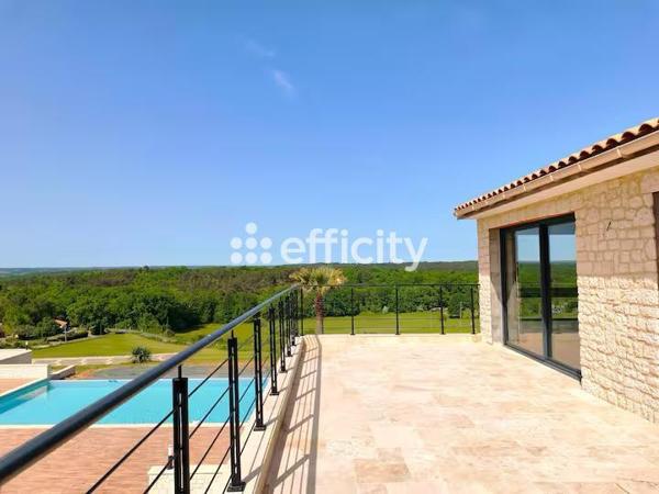 Maison
         12 pièces
        - 650 m² Bien prestige 2 099 000 € *